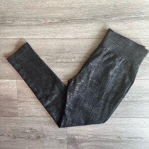 Joan Vass New York Women’s Pull On Pant Dress Legging 2 Tone Black Gray Medium